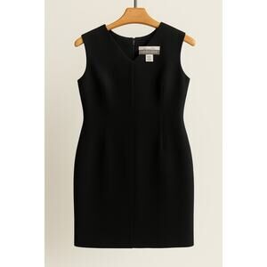 Petite Sophisticate Classic Black Sleeveless Sheath Dress – Size 6